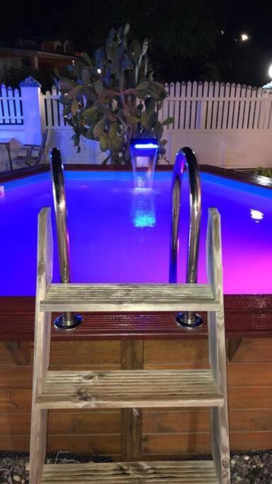 Le Sable Bleu - Evasion Tropicale A Sainte-Anne - Plage 5Min - Piscine - Parking - Logement Climatise - Vue Sur Les Palmiers - Parfait Pour Sejours En Famille Ou Entre Amis Ngoại thất bức ảnh