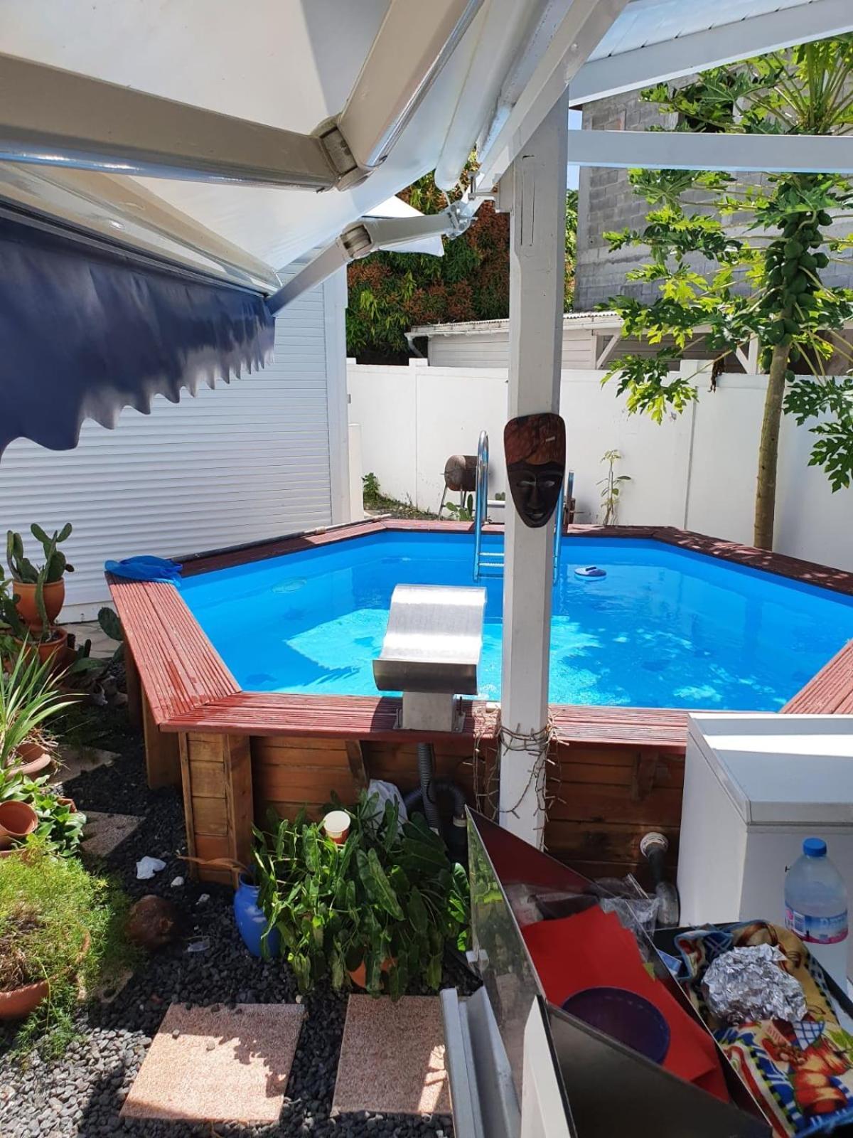 Le Sable Bleu - Evasion Tropicale A Sainte-Anne - Plage 5Min - Piscine - Parking - Logement Climatise - Vue Sur Les Palmiers - Parfait Pour Sejours En Famille Ou Entre Amis Ngoại thất bức ảnh