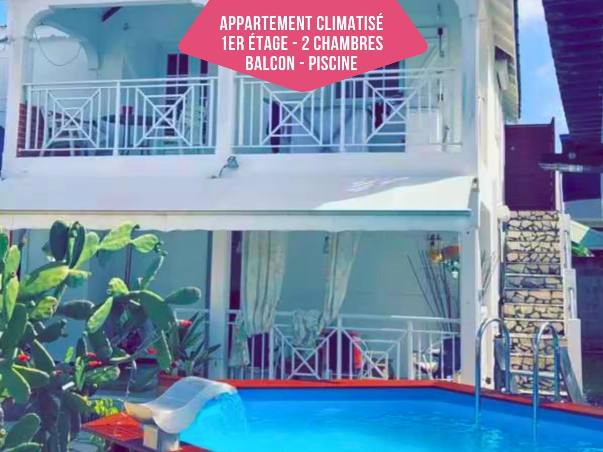 Le Sable Bleu - Evasion Tropicale A Sainte-Anne - Plage 5Min - Piscine - Parking - Logement Climatise - Vue Sur Les Palmiers - Parfait Pour Sejours En Famille Ou Entre Amis Ngoại thất bức ảnh