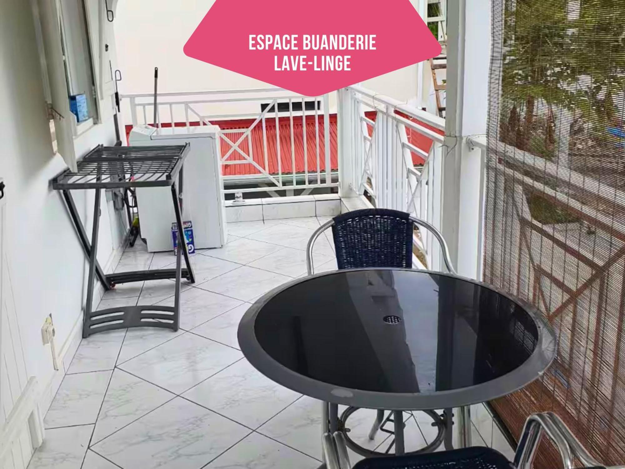 Le Sable Bleu - Evasion Tropicale A Sainte-Anne - Plage 5Min - Piscine - Parking - Logement Climatise - Vue Sur Les Palmiers - Parfait Pour Sejours En Famille Ou Entre Amis Ngoại thất bức ảnh